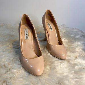 Steve Madden nude pumps heels
